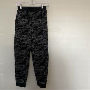 Vineyard Vines sweat pants